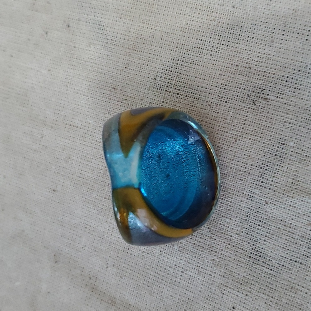 Rings - Picture 4 of 9